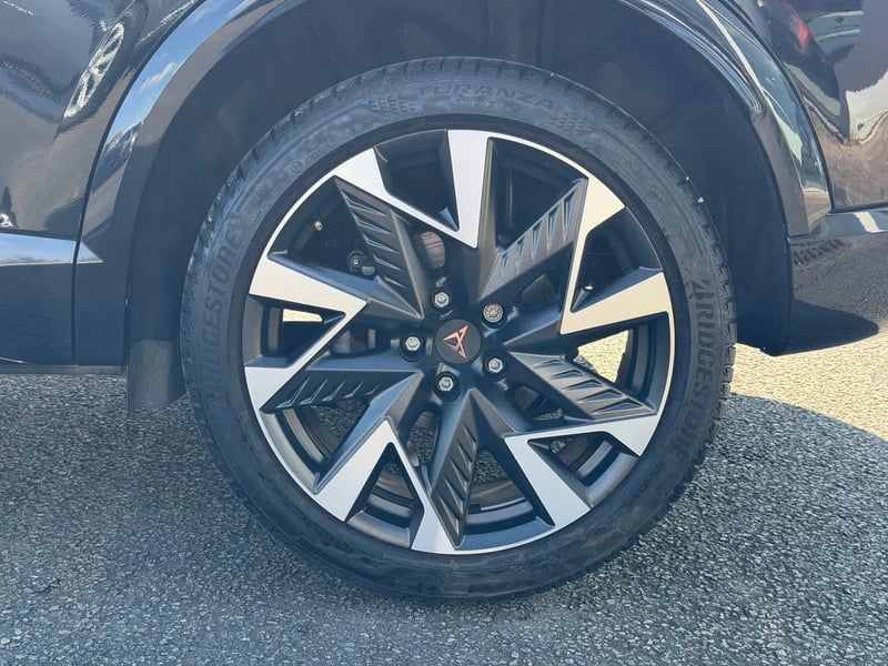 Photo de la voiture CUPRA FORMENTOR 1.5 eTSI Hybrid 150 ch DSG7 V