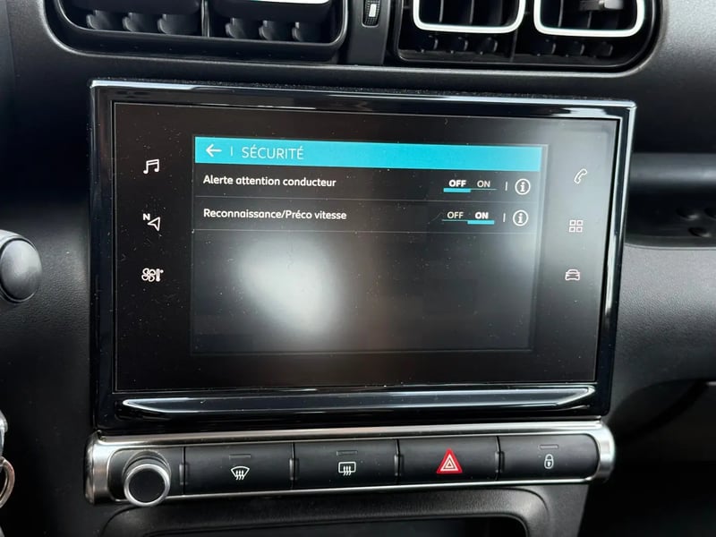 Photo de la voiture CITROEN C3 AIRCROSS BlueHDi 100 BVM5 Feel