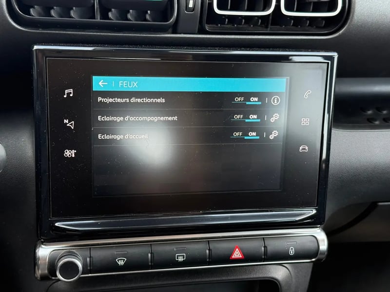 Photo de la voiture CITROEN C3 AIRCROSS BlueHDi 100 BVM5 Feel