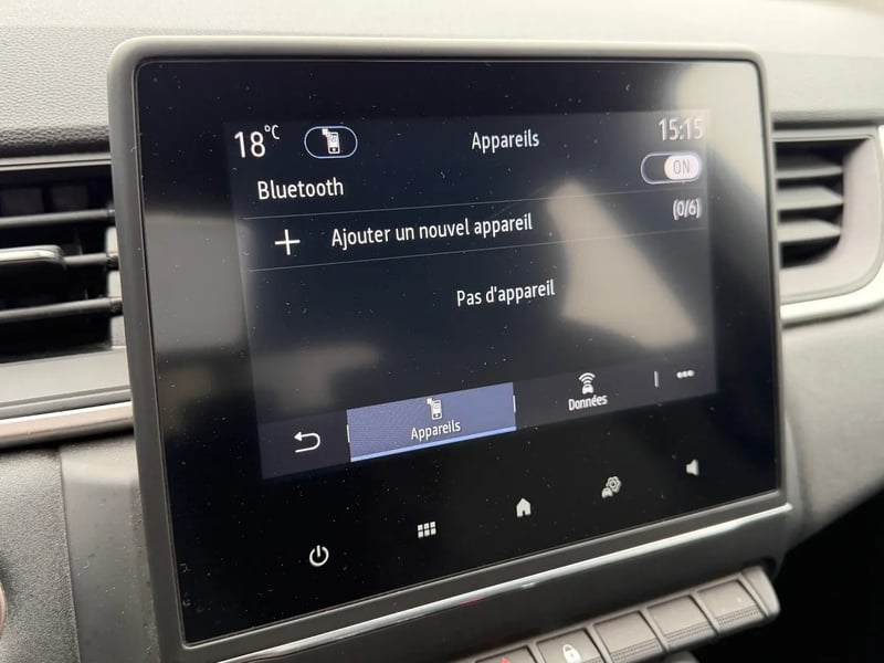 Photo de la voiture RENAULT CAPTUR E-Tech 145 - 21 Business