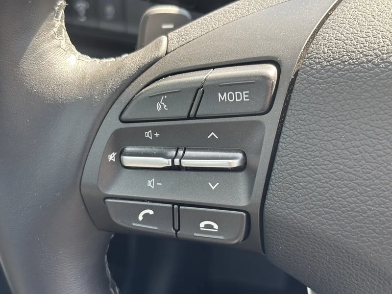 Photo de la voiture HYUNDAI i30 i301.0 T-GDi 120ch Hybrid 48V Creative DCT-7