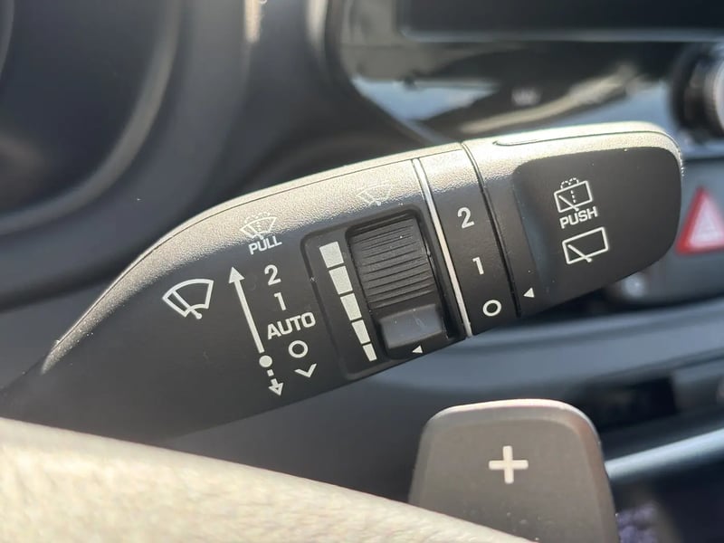 Photo de la voiture HYUNDAI i30 i301.0 T-GDi 120ch Hybrid 48V Creative DCT-7