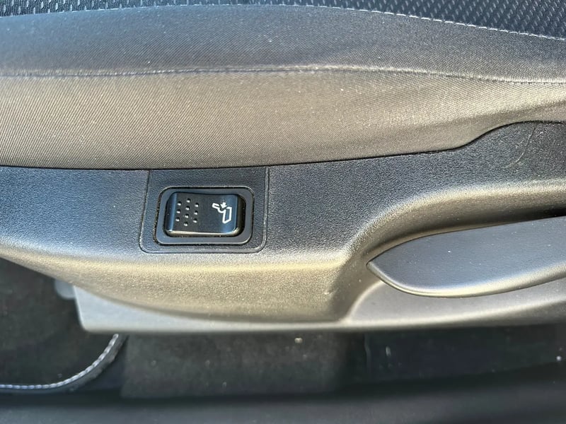 Photo de la voiture FIAT TIPO 5 PORTES MY21 1.6 Multijet 130 ch S&S Sport
