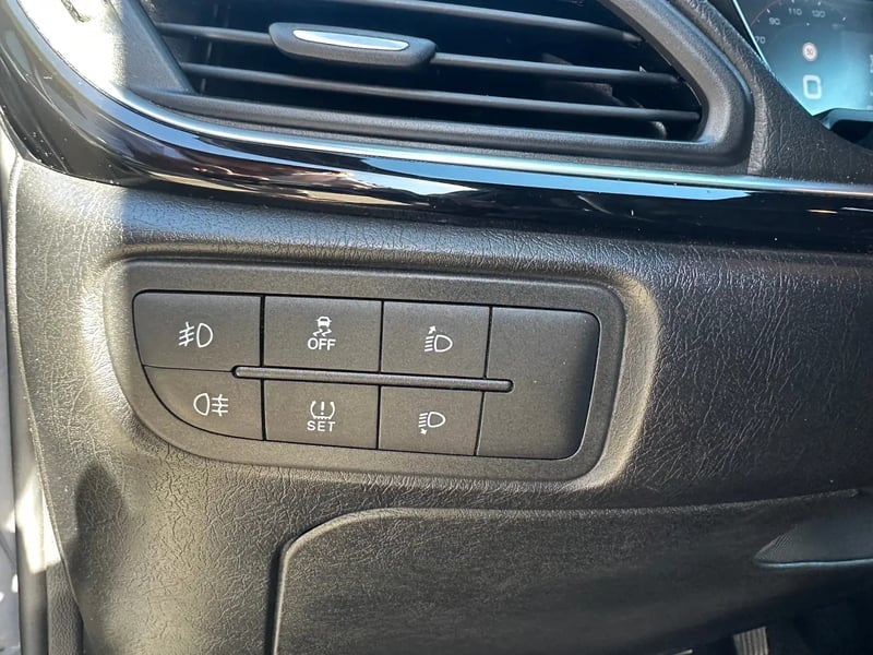 Photo de la voiture FIAT TIPO 5 PORTES MY21 1.6 Multijet 130 ch S&S Sport