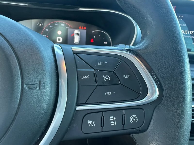 Photo de la voiture FIAT TIPO 5 PORTES MY21 1.6 Multijet 130 ch S&S Sport