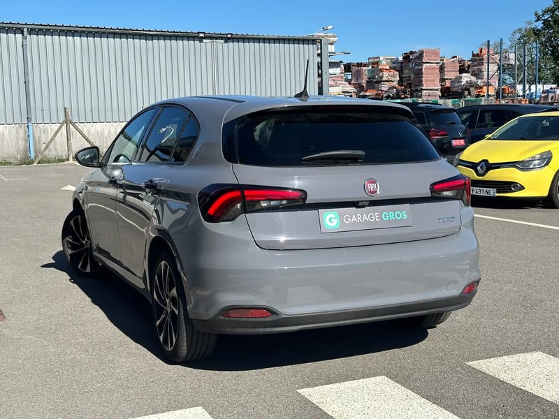 Photo de la voiture FIAT TIPO 5 PORTES MY21 1.6 Multijet 130 ch S&S Sport