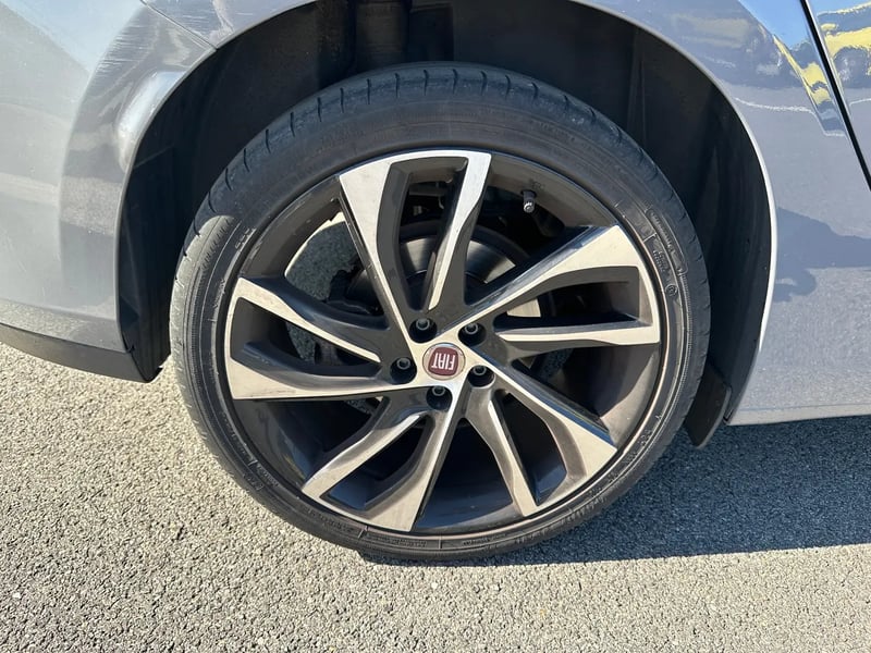 Photo de la voiture FIAT TIPO 5 PORTES MY21 1.6 Multijet 130 ch S&S Sport