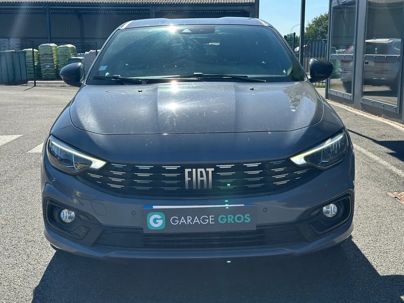 Photo de la voiture FIAT TIPO 5 PORTES MY21 1.6 Multijet 130 ch S&S Sport