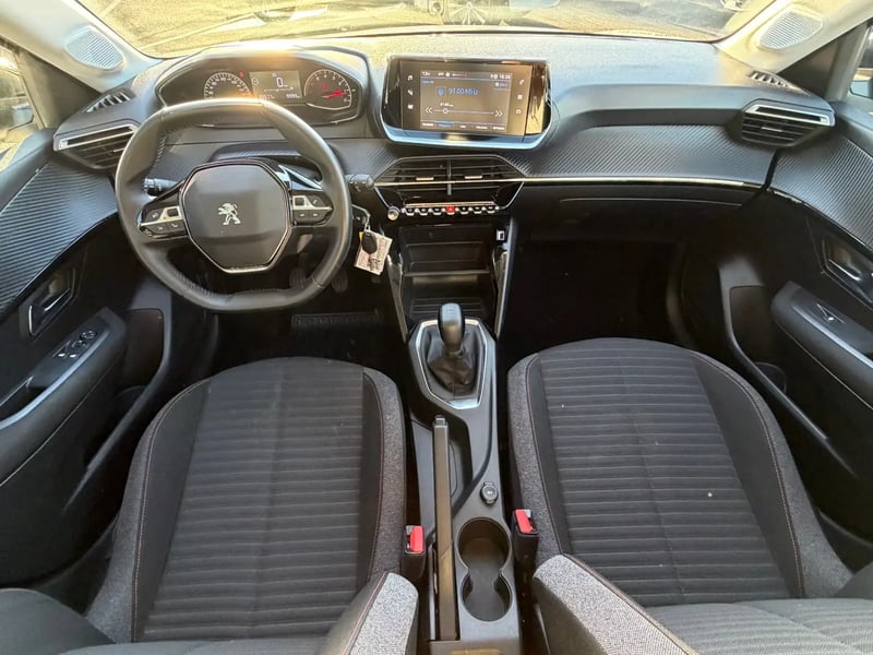 Photo de la voiture PEUGEOT 208 PureTech 75 S&S BVM5 Active