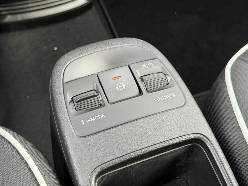 Photo de la voiture FIAT 500e BERLINE 500 e 118 ch Nouvelle 500