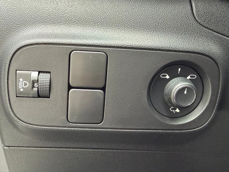 Photo de la voiture CITROEN C3 PureTech 83 ch BVM5 Max