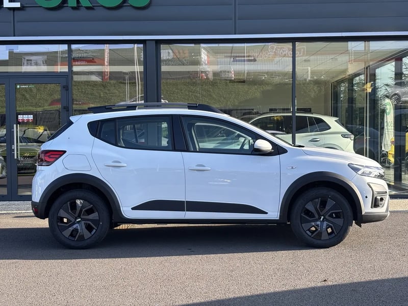 Photo de la voiture DACIA SANDERO TCe 90 CVT GSR2 Stepway Expression