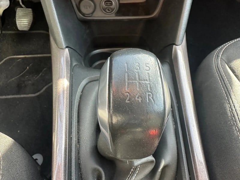 Photo de la voiture PEUGEOT 2008 1.2 PureTech 82ch BVM5 Style