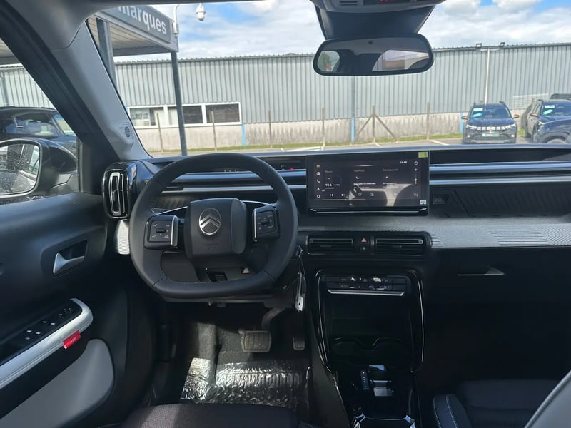 Photo de la voiture CITROEN C3 AIRCROSS Hybride 145 ch Aut Max