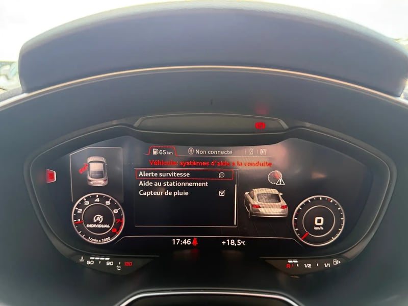 Photo de la voiture AUDI TT COUPE 1.8 TFSI 180 S line