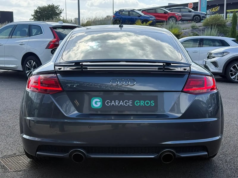 Photo de la voiture AUDI TT COUPE 1.8 TFSI 180 S line