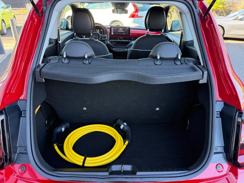 Photo de la voiture FIAT 500e BERLINE 500 e 95 ch Nouvelle 500