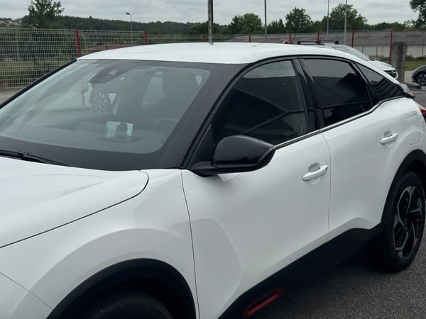Photo de la voiture CITROEN C4 BlueHDi 130 S&S EAT8 Shine