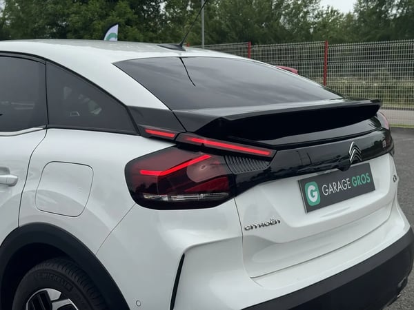 Photo de la voiture CITROEN C4 BlueHDi 130 S&S EAT8 Shine