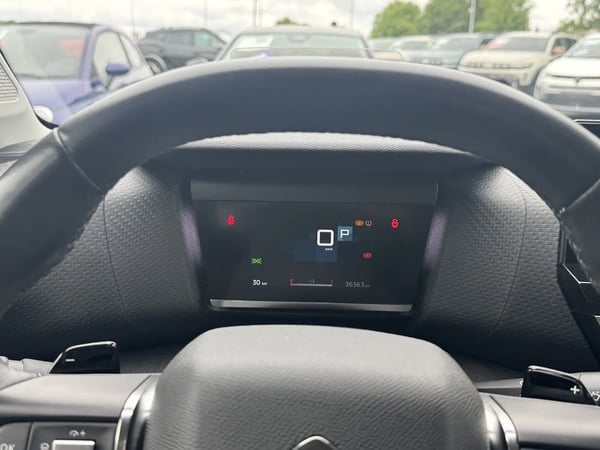 Photo de la voiture CITROEN C4 BlueHDi 130 S&S EAT8 Shine