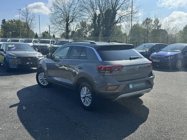 Photo de la voiture VOLKSWAGEN T-ROC 1.0 TSI 116 Start/Stop BVM6 Life