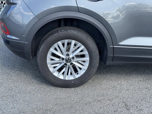 Photo de la voiture VOLKSWAGEN T-ROC 1.0 TSI 116 Start/Stop BVM6 Life