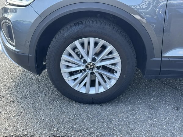 Photo de la voiture VOLKSWAGEN T-ROC 1.0 TSI 116 Start/Stop BVM6 Life