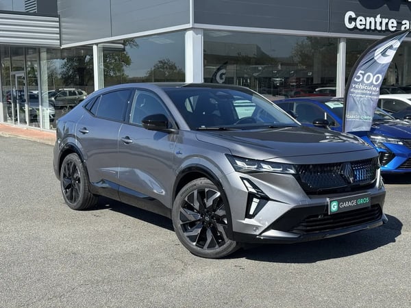 Photo de la voiture RENAULT RAFALE E-Tech full hybrid 200 esprit Alpine