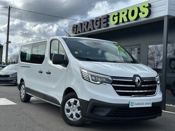 Photo de la voiture RENAULT TRAFIC L2 dCi 150 Energy S&S Zen