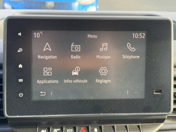 Photo de la voiture RENAULT TRAFIC L2 dCi 150 Energy S&S Zen