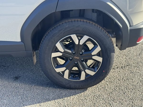 Photo de la voiture DACIA DUSTER TCe 130 4x2 Extreme