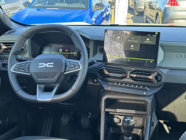 Photo de la voiture DACIA DUSTER TCe 130 4x2 Extreme