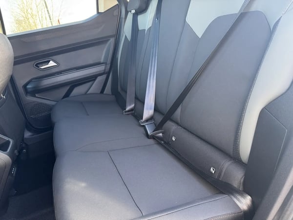 Photo de la voiture DACIA DUSTER TCe 130 4x2 Extreme