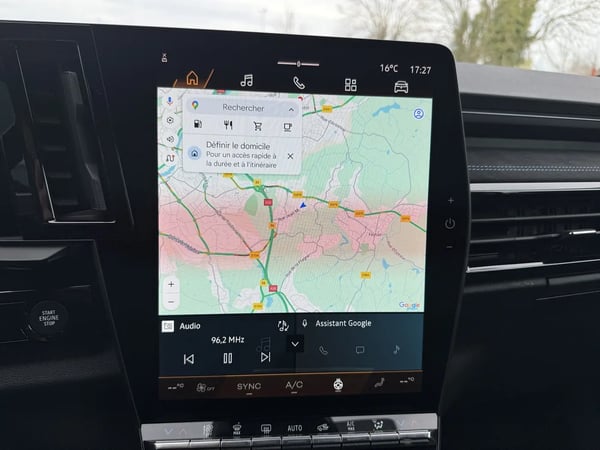 Photo de la voiture RENAULT ESPACE VI E-Tech full hybrid 200 GSR2 esprit Alpine
