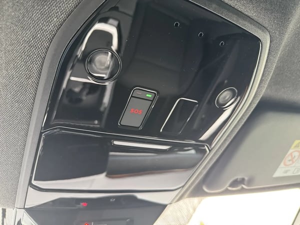 Photo de la voiture RENAULT ESPACE VI E-Tech full hybrid 200 GSR2 esprit Alpine
