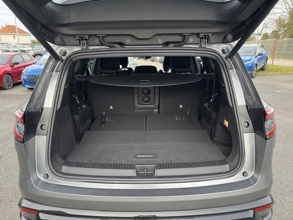 Photo de la voiture RENAULT ESPACE VI E-Tech full hybrid 200 GSR2 esprit Alpine