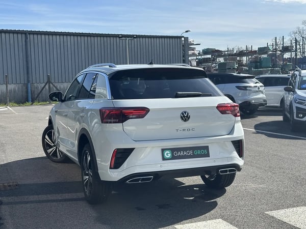 Photo de la voiture VOLKSWAGEN T-ROC 1.5 TSI EVO2 150 Start/Stop DSG7 R-Line