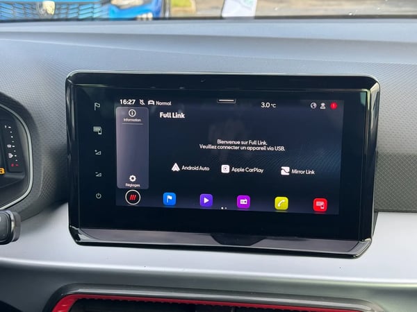 Photo de la voiture SEAT ARONA 1.0 TSI 110 ch Start/Stop BVM6 FR