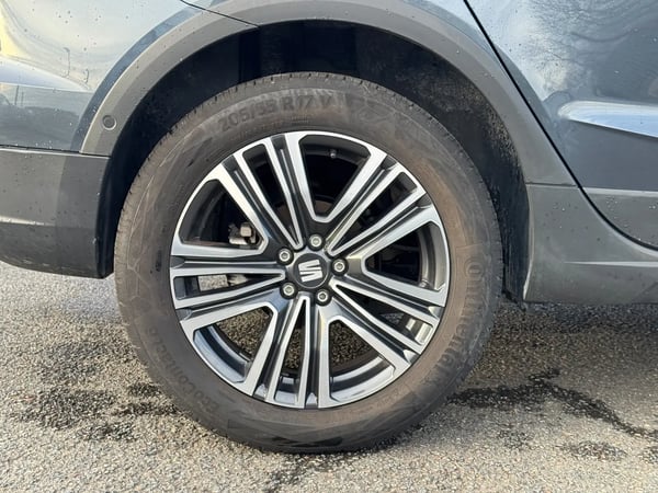 Photo de la voiture SEAT ARONA 1.0 TSI 110 ch Start/Stop BVM6 FR
