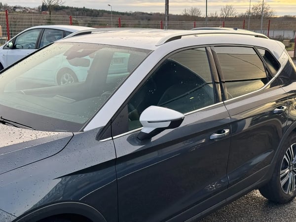 Photo de la voiture SEAT ARONA 1.0 TSI 110 ch Start/Stop BVM6 FR