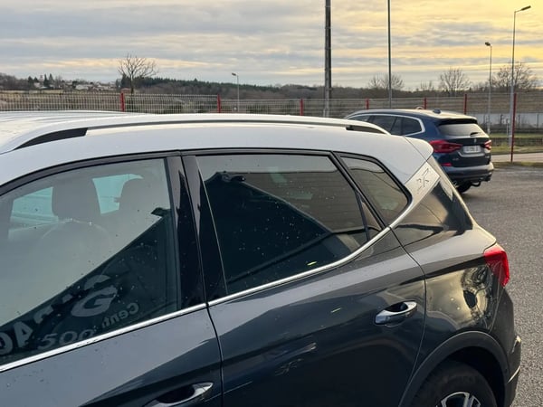 Photo de la voiture SEAT ARONA 1.0 TSI 110 ch Start/Stop BVM6 FR