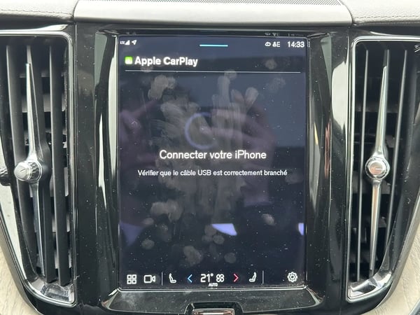 Photo de la voiture VOLVO XC60 T6 Recharge AWD 253 ch + 87 ch Geartronic 8 Inscription