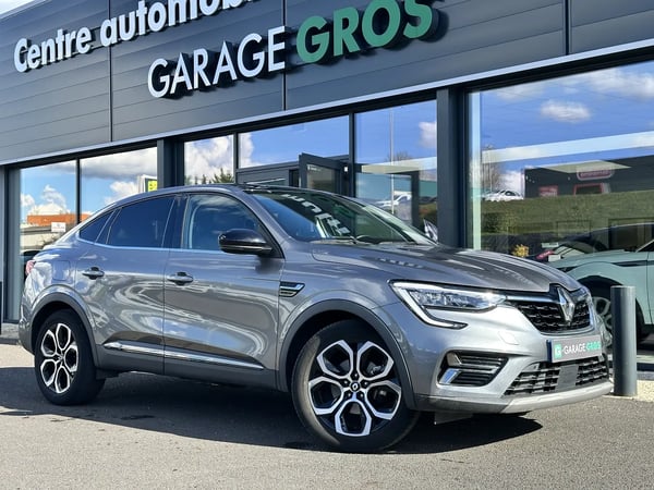 Photo de présentation de la voiture RENAULT ARKANA E-Tech 145 - 23 Techno