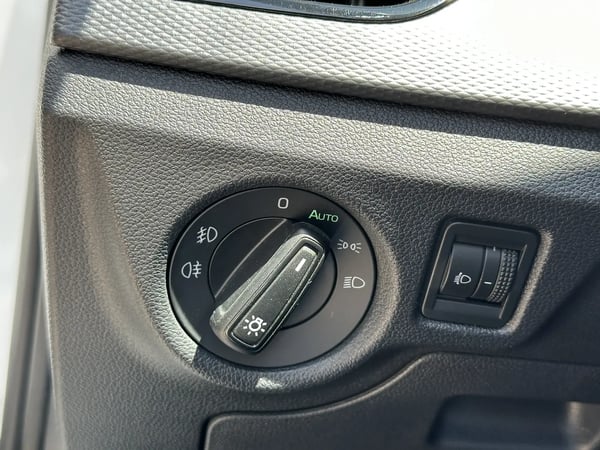 Photo de la voiture SKODA SCALA 1.0 TSI Evo 110 ch BVM6 Ambition