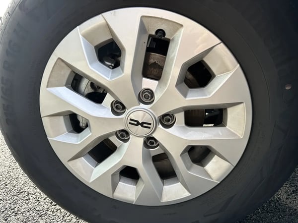 Photo de la voiture DACIA DUSTER Blue dCi 115 4x2 Expression
