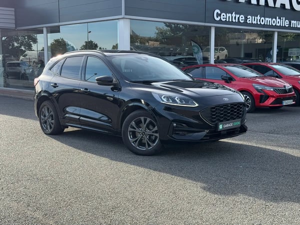 Photo de présentation de la voiture FORD KUGA 2.0 TDCi 120 S&S 4x2 Powershift ST-Line