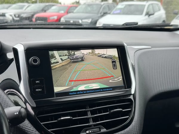 Photo de la voiture PEUGEOT 2008 1.2 PureTech 110ch S&S EAT6 Allure