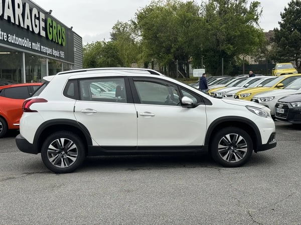 Photo de la voiture PEUGEOT 2008 1.2 PureTech 110ch S&S EAT6 Allure
