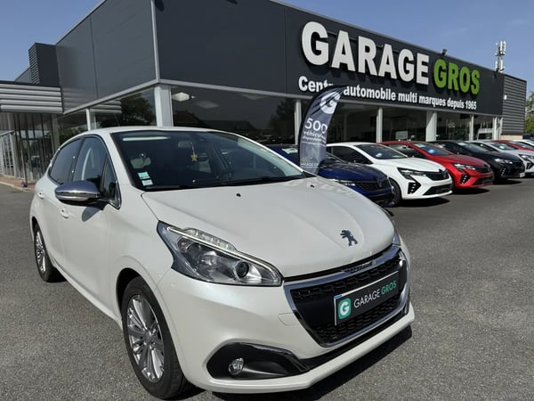 Photo de la voiture PEUGEOT 208 PureTech 110ch S&S EAT6 Allure
