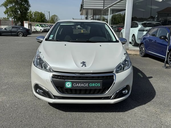 Photo de la voiture PEUGEOT 208 PureTech 110ch S&S EAT6 Allure